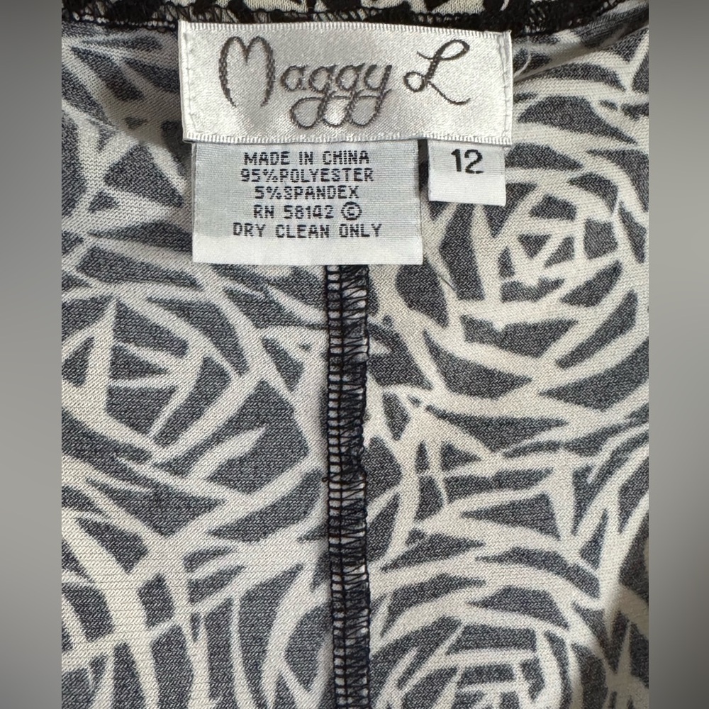 Elegant Black and Cream White Rose Maxi Dress Vintage 12 - Picture 3 of 5